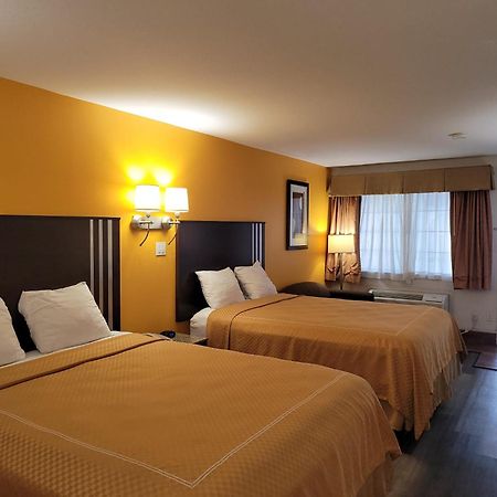 Texas Inn And Suites Raymondville Exterior foto