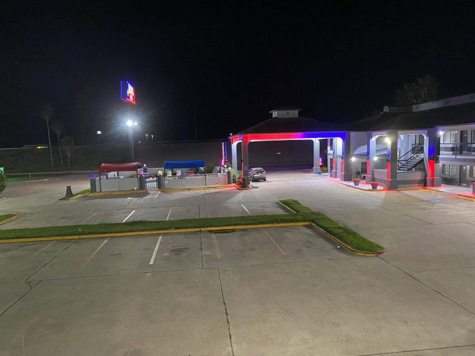 Texas Inn And Suites Raymondville Exterior foto